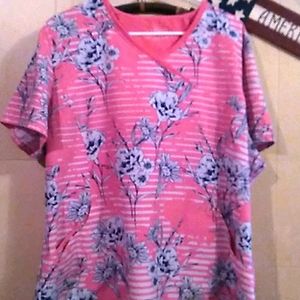 Infinity 2xl scrub top